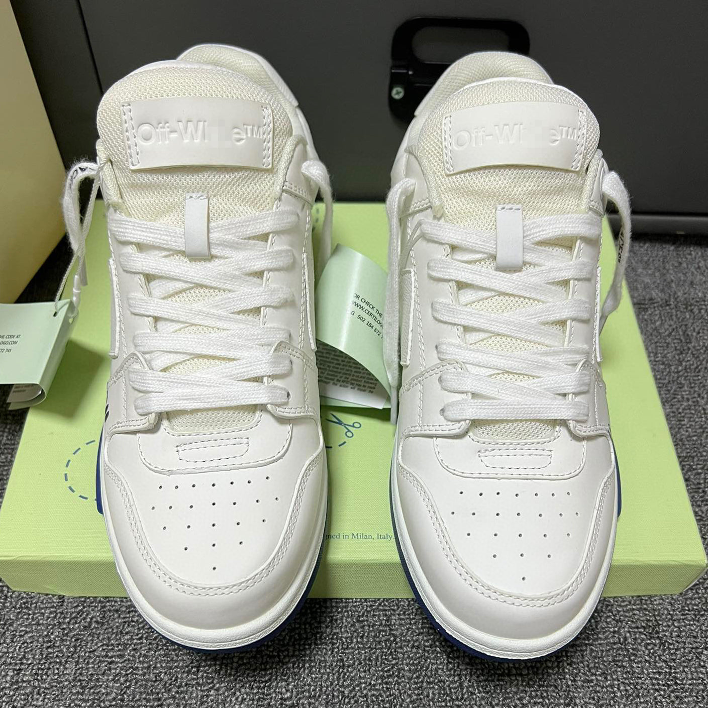 SOLA-OFF Leather shoes