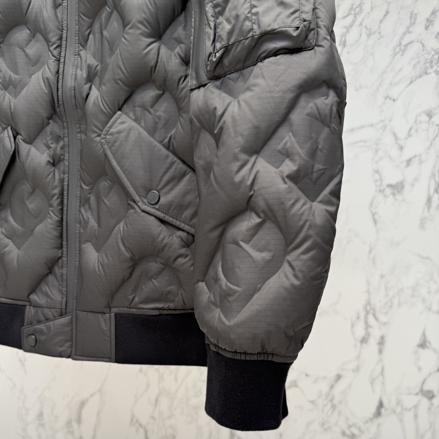 NEW-D*G down jacket